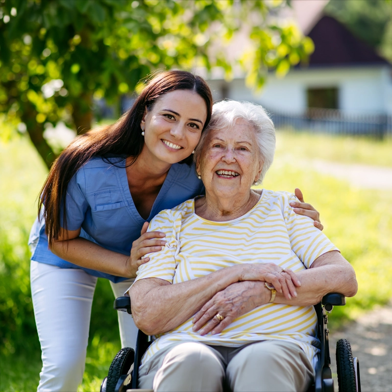 Pflegeversicherung - sichern Sie Ihre Pflege ab © shutterstock